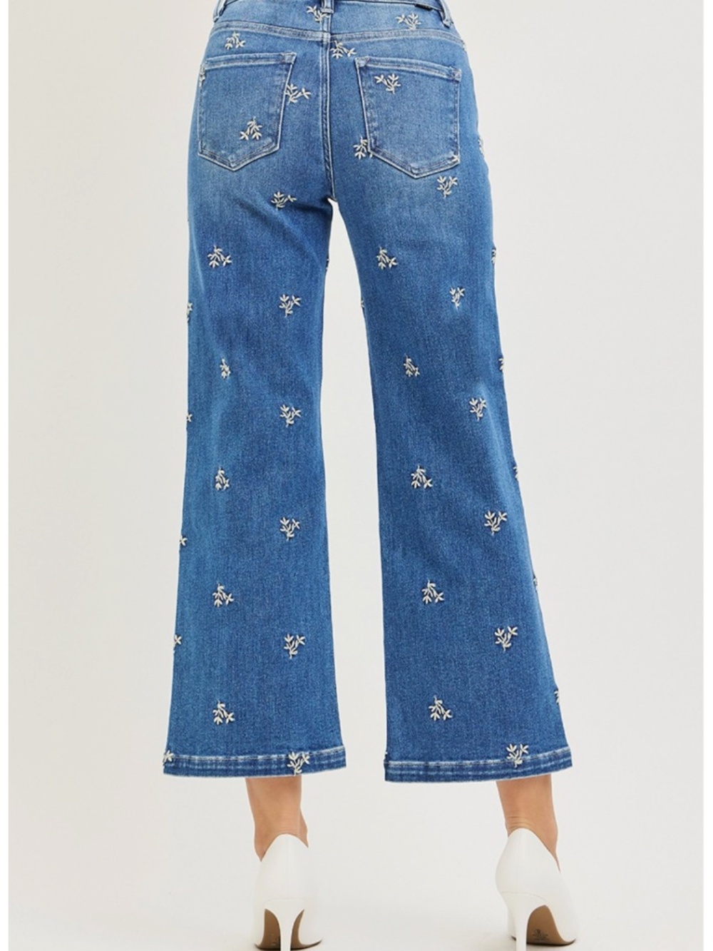 Risen Medium Wash Floral Embroidered Cropped Wide leg Denim jeans - Picture 5 of 7